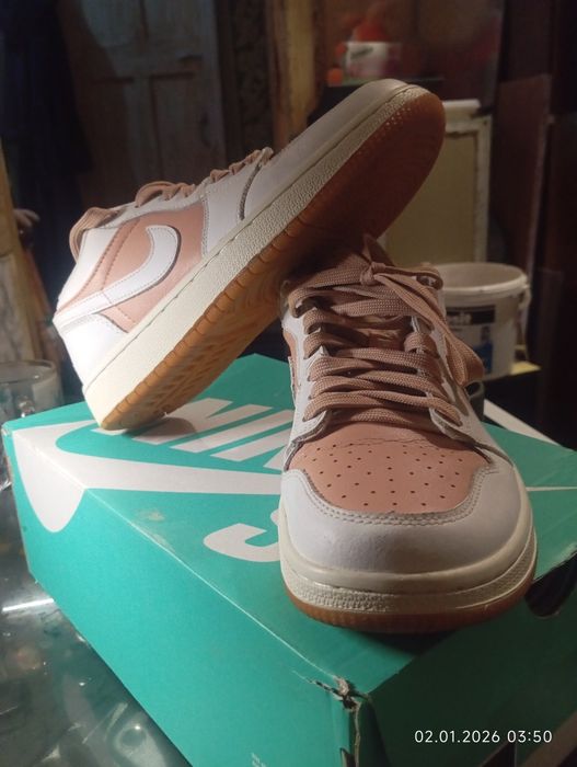 Кросовки женские Nike Air Jordan
