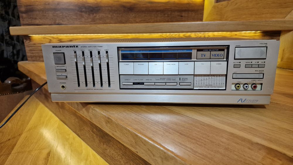 Marantz PM 551 wzmacniacz