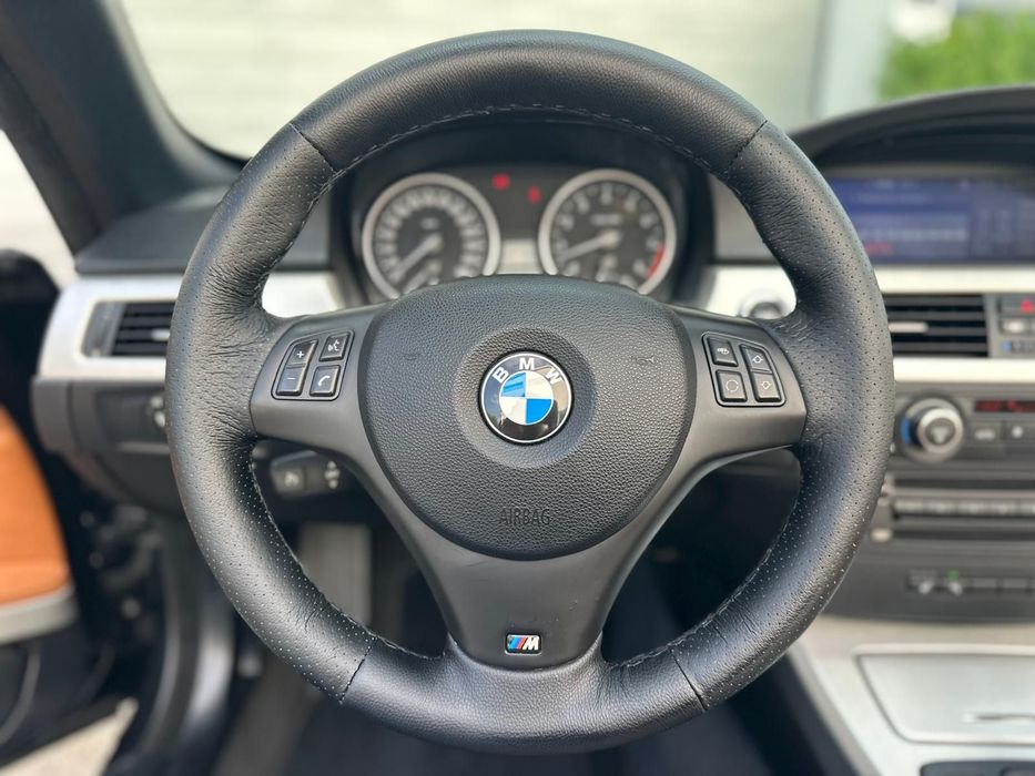 BMW 330 i Auto