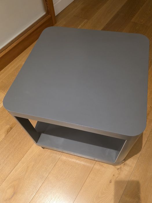 Mesa com rodas/ móvel TV TINGBY