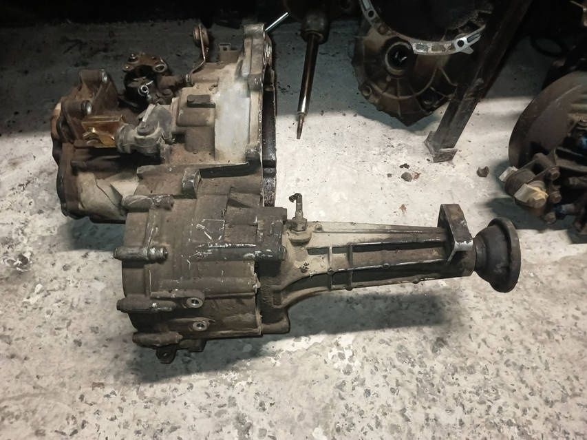 Коробка передач КПП Volkswagen T4 Фольксваген Т4 об'єм 2.4
