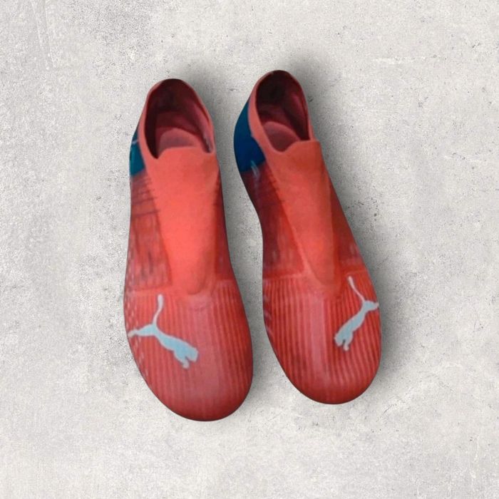 Puma Children's Soccer Cleats Without Laces Size 36