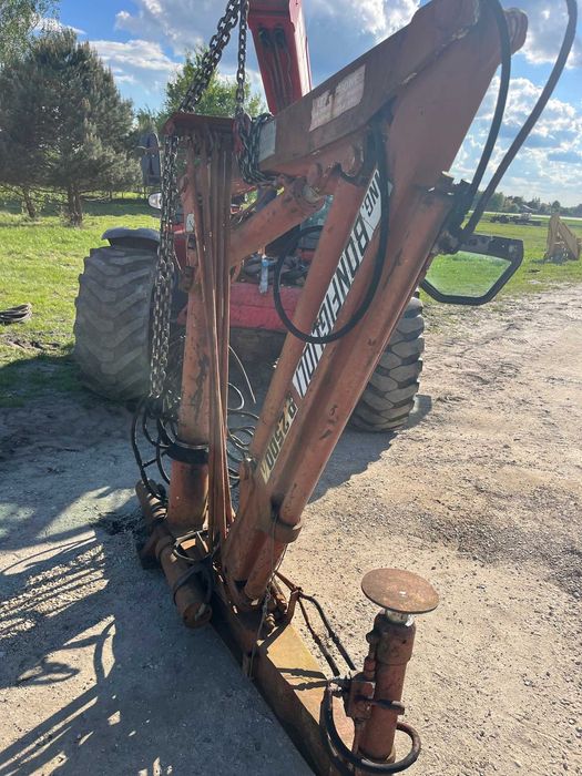 HDS żuraw BONFIGLIOLI P2500 na busa do traktora drewna waga 500 kg