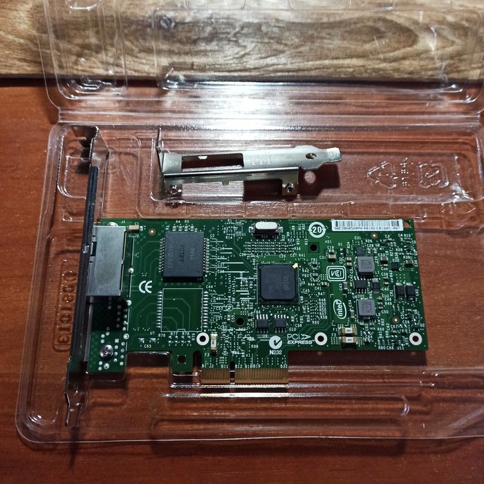 Сетевая карта  2порт Intel I340-T2  ( IBM 49Y4232) интерфейс PCI-E x4