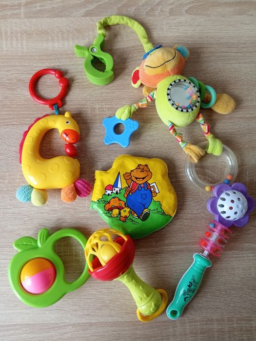 Іграшки брязкальця