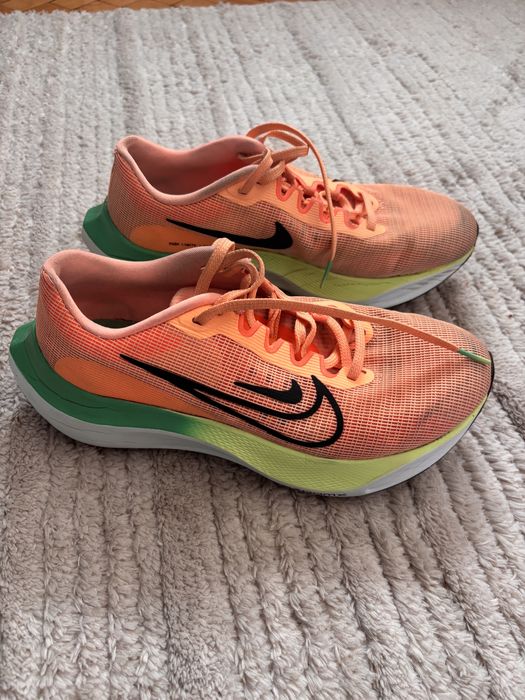 Кросівки Nike zoomX