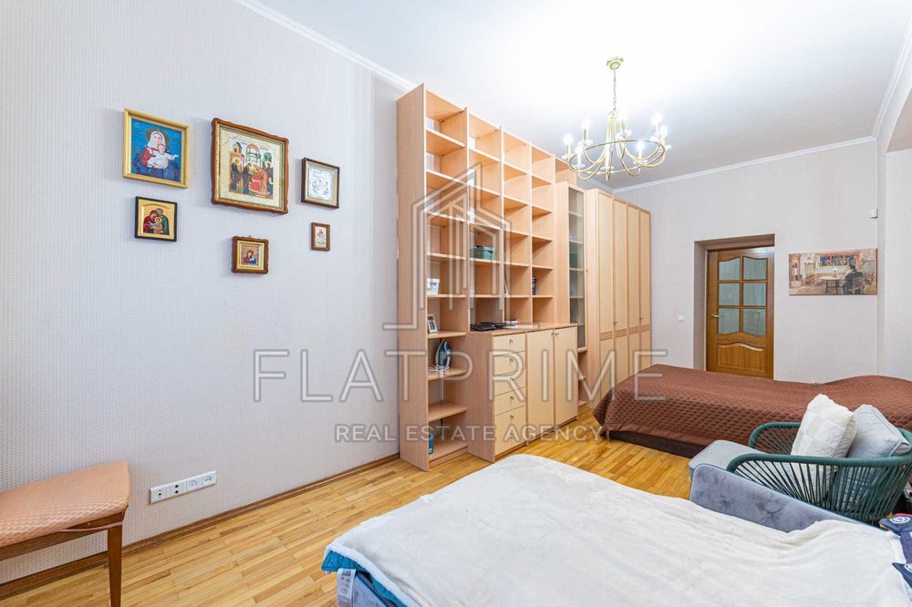 Без% Продаж 3-х кімнатної квартири, 135 м2, вул. Назарівська, 9