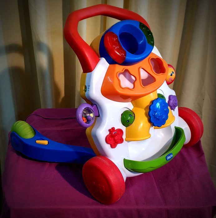 ХОДУНКИ-центр ігровий розвивальний Chicco "Перші кроки" (65261.00)