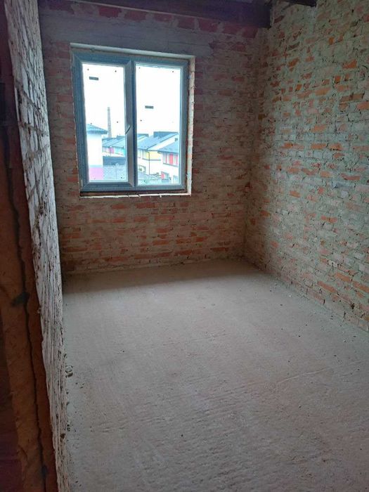 Продаж котеджу у місті Рівне