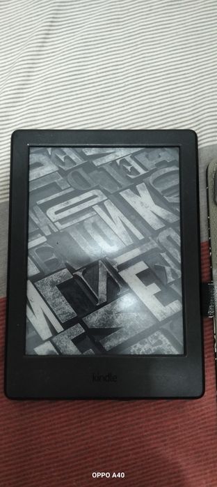 Kindle 8 geração wi-fi.