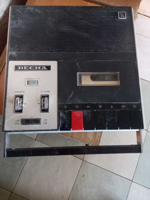 портативний касетний магнітофон Весна-306