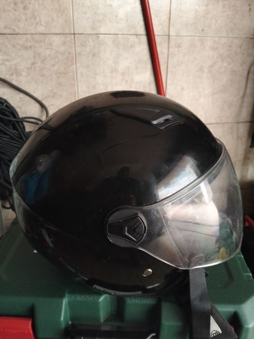 Vendo dois capacetes