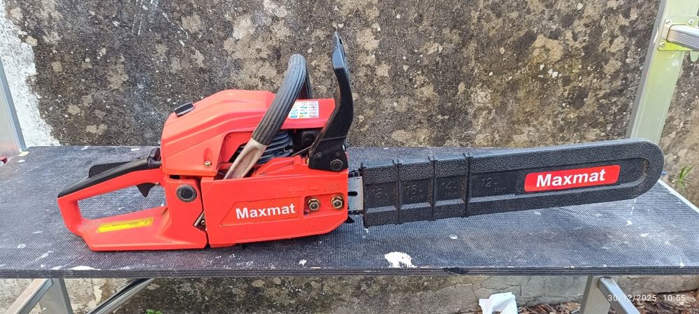 Moto serra a gasolina