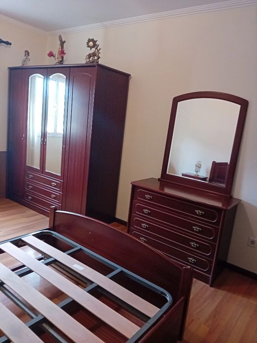 Mobília de quarto completa