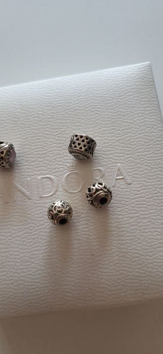 Charms  ,Pandora