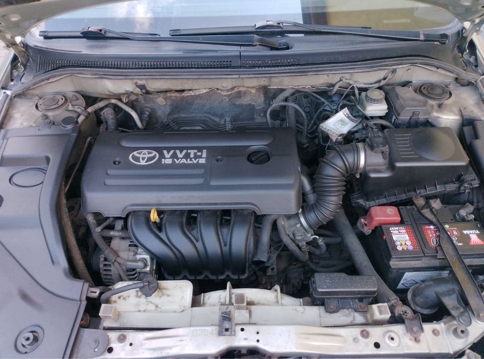 Toyota   AVENSIS