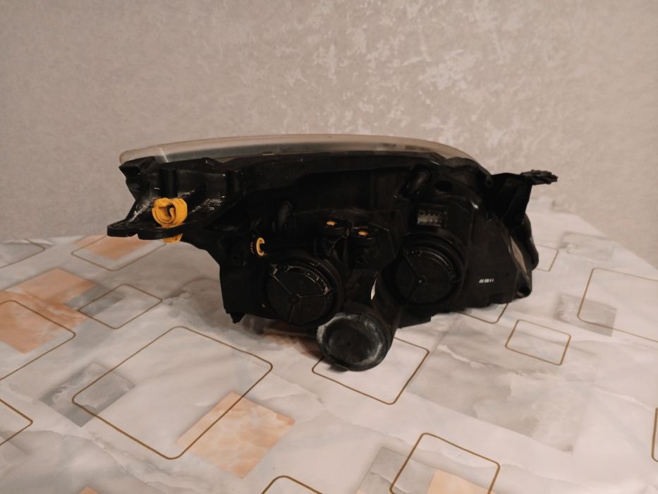 Фари Опель вектра с рестайл