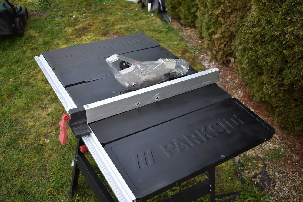 PARKSIDE Pilarka stołowa dwubiegowa PTKS 2000