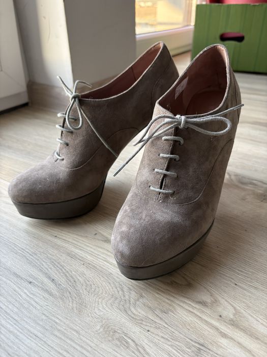 Buty na koturnie/ obcasie 39, Bruno Premi