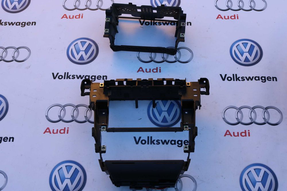 Рамка,переход под 2 din магнитолу Audi A6 C5
