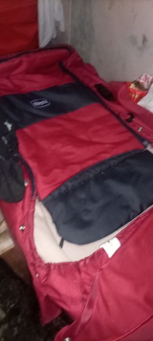 2 berços Chicco 10eur.