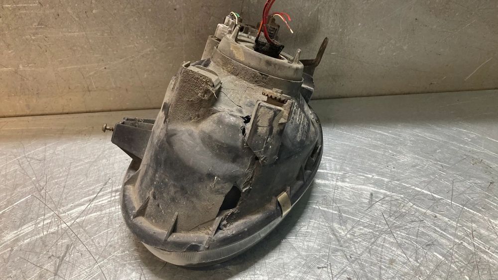 ÓTICA / FAROL TOYOTA COROLLA E11 E110 - ESQUERDO / DIREITO