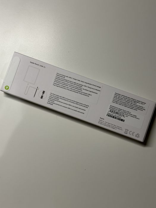 Apple Pencil USB-C Novo