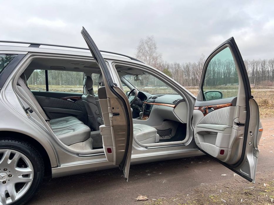 Mercedes-Benz E320 2004 рік автомат 3,2 газ/бенз ДЛЯ військових