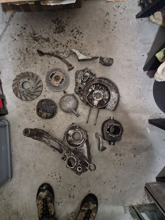 Cześci do silnika Vespa 125L 1964