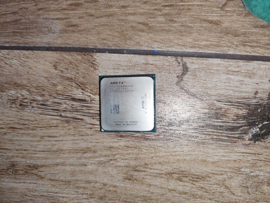 | AMD FX 4100 | 8GB RAM | MSI 76411 ver 3.11 |