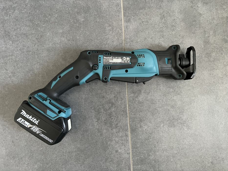 Акум.шабельна пила Makita DJR 183+АКБ 3.0Ah