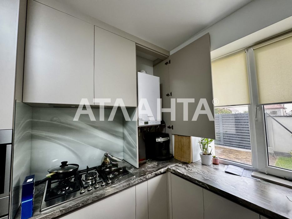 Современный уютный дом пригороде