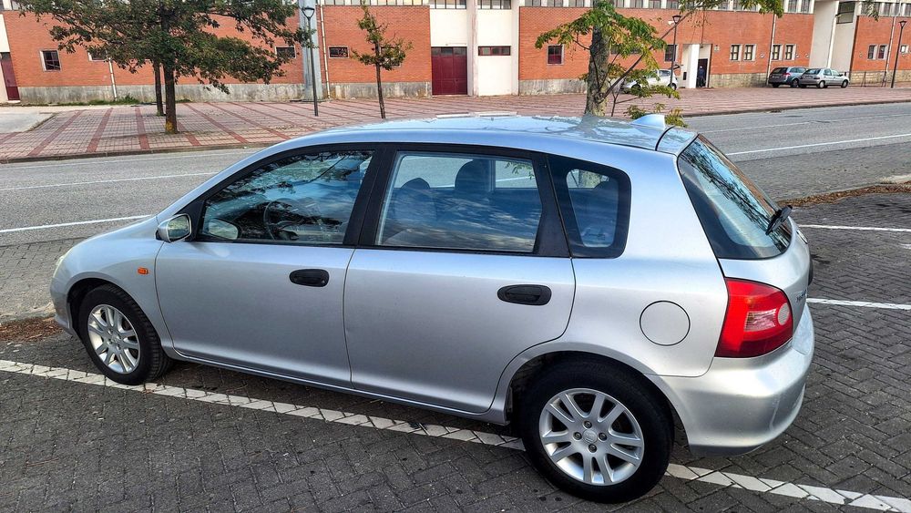 Honda Civic 1.4 — photo 3