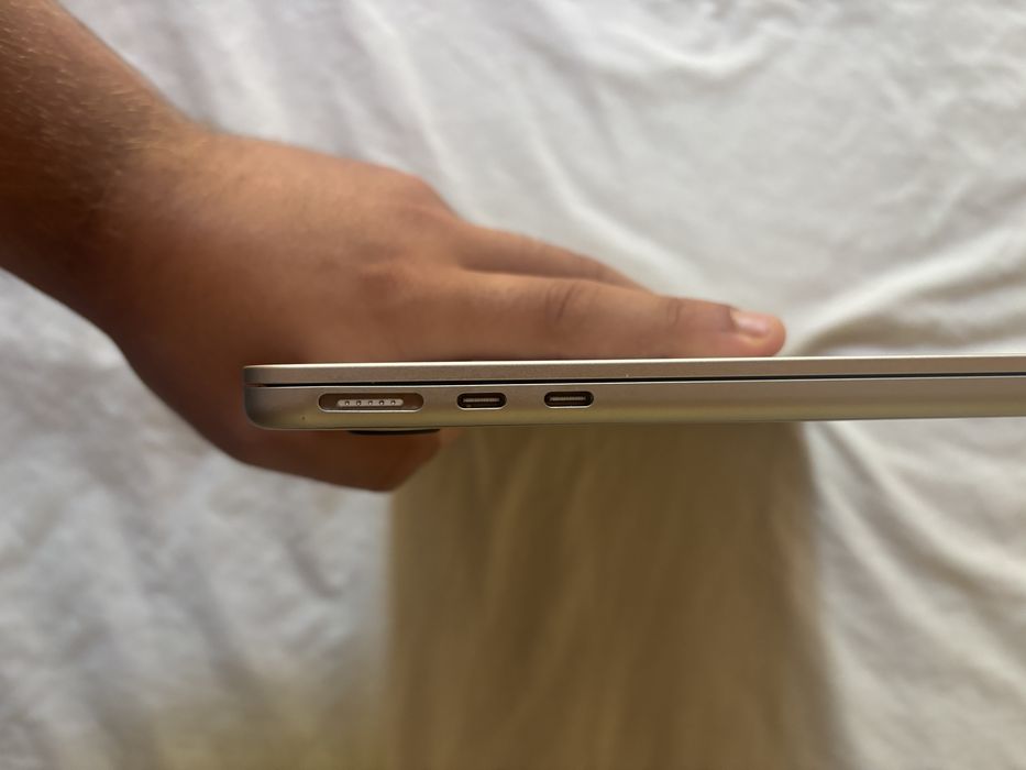 Macbook m3 2024 16gb 256gb