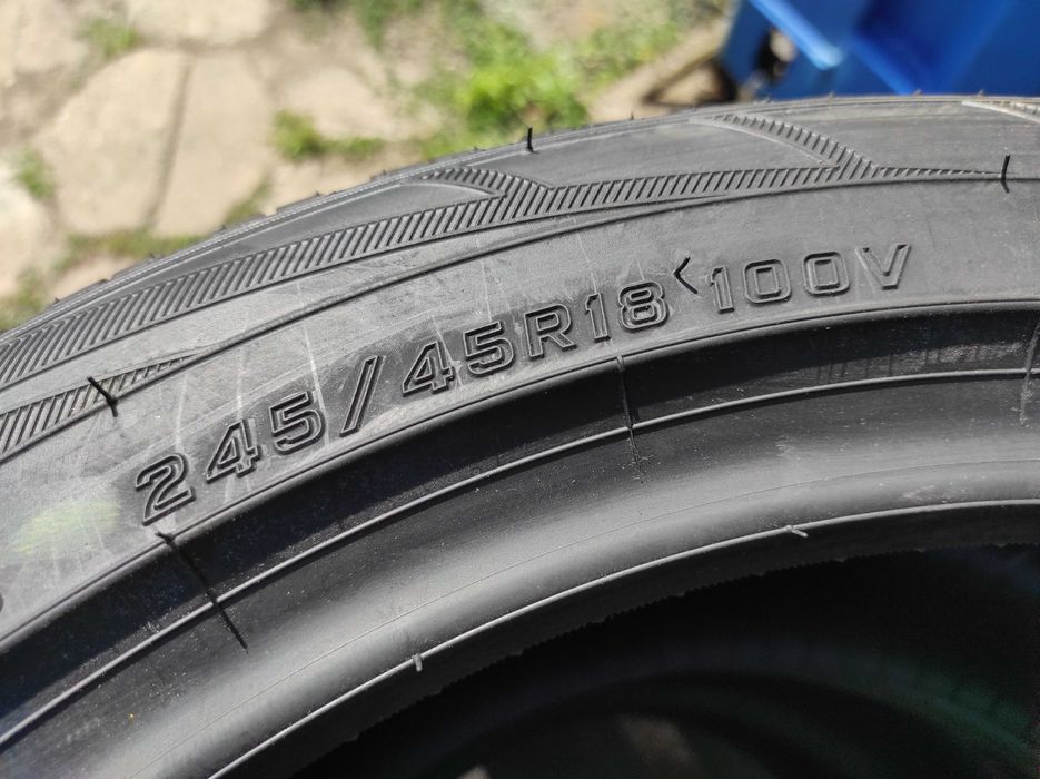 NOWE opony zimowe 245/45 R18 Falken Eurowinter HS01 z rantem WYSYŁKA
