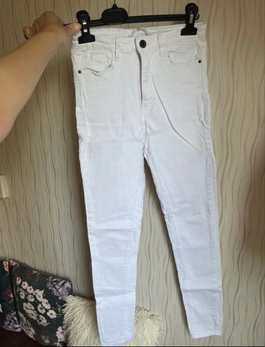 Spodnie skinny rurki damskie M białe Goodies białe