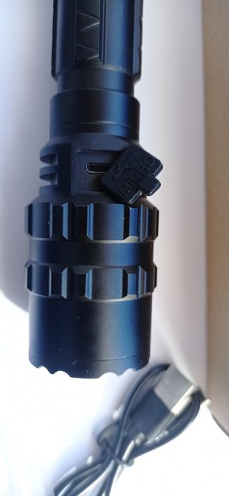 Lanterna led táctica ( luz branca), NOVO airsoft