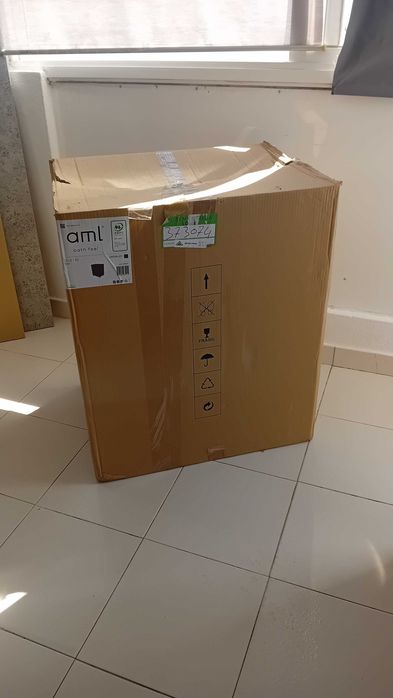 Móvel suspenso para casa de banho