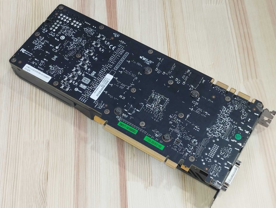 Видеокарта nVIDIA GeForce GTX 980 4GB GDDR5 (256bit) PCI-E 3.0