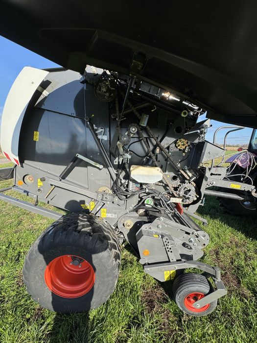 Claas Variant 385 RC Prasa rolująca