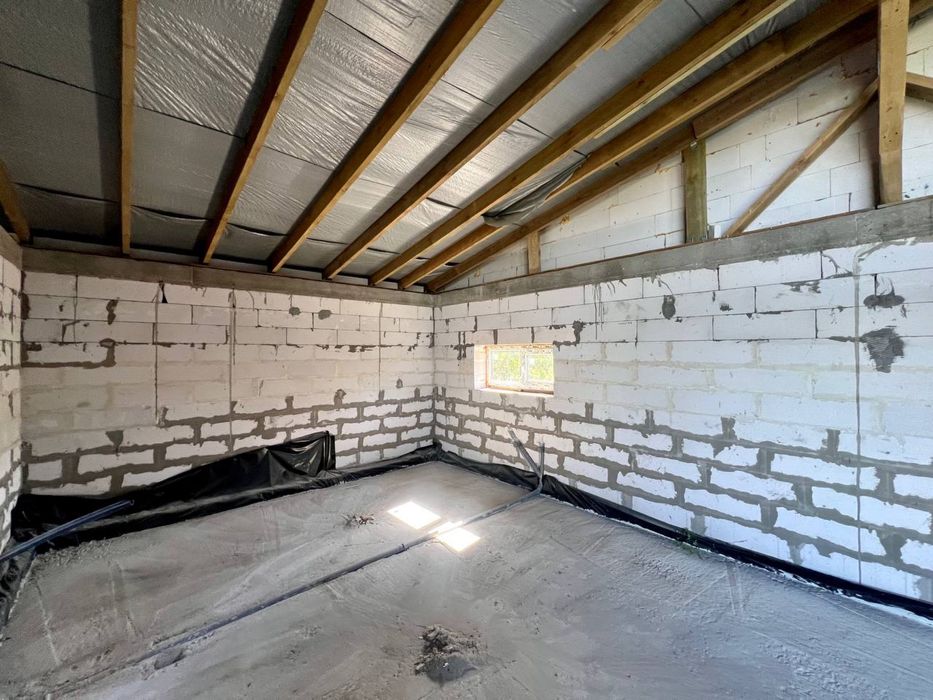 Елітна дача на березі річки біля лісу «Фотон»