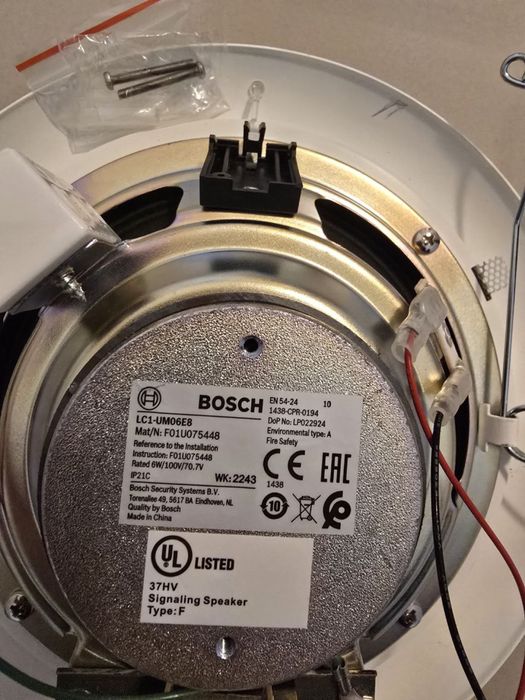 Głośnik Bosch LC1-UM06E8 do systemu asystentów osobistych 6 Watt biały
