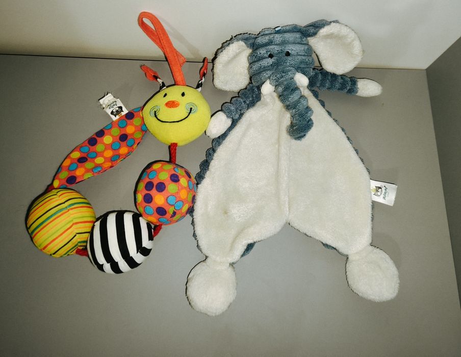 Jellycat комфортер та бряскальце