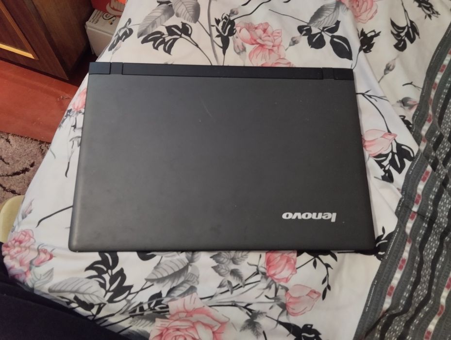 Срочно!!! Ноутбук леново без дисковода