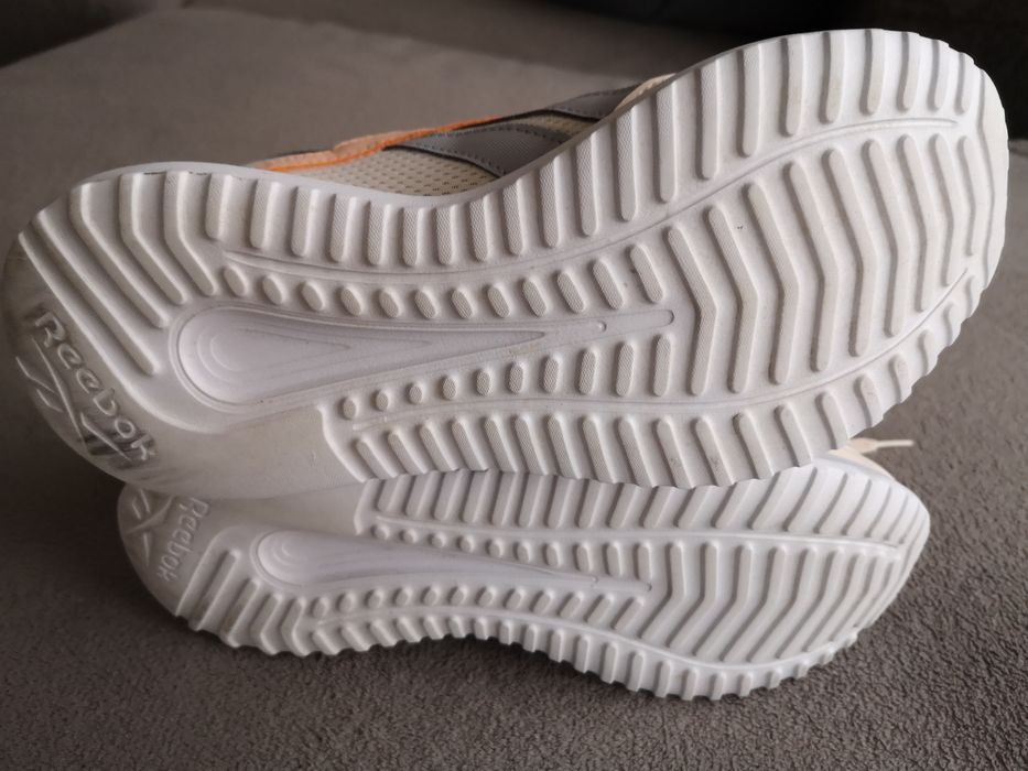 Buty Reebok damskie rozmiar 37 jak nowe