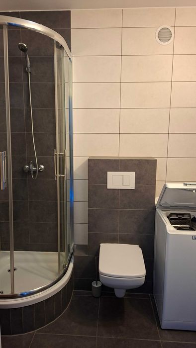 Komfortowa kawalerka w budynku przy ul. Emilii Plater