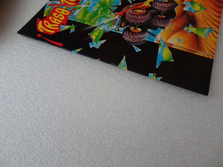 Caderneta de cromos vazia Trash Tension --