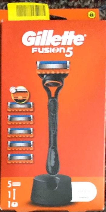 Станок GILLETTE Fusion 5 з 5 змінними картриджами + підставка 1 шт