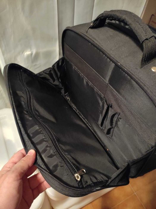 Mala para 2 Portáteis - Boa Arrumação e Resistente