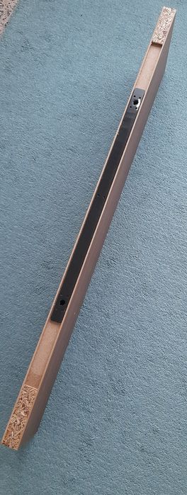 Prateleira suspensa, fixação invisível